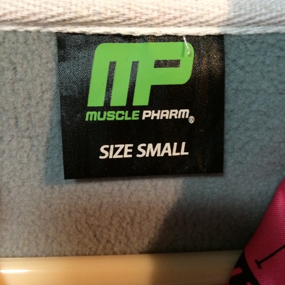 MusclePharm Zip Up - Picture 3 of 4
